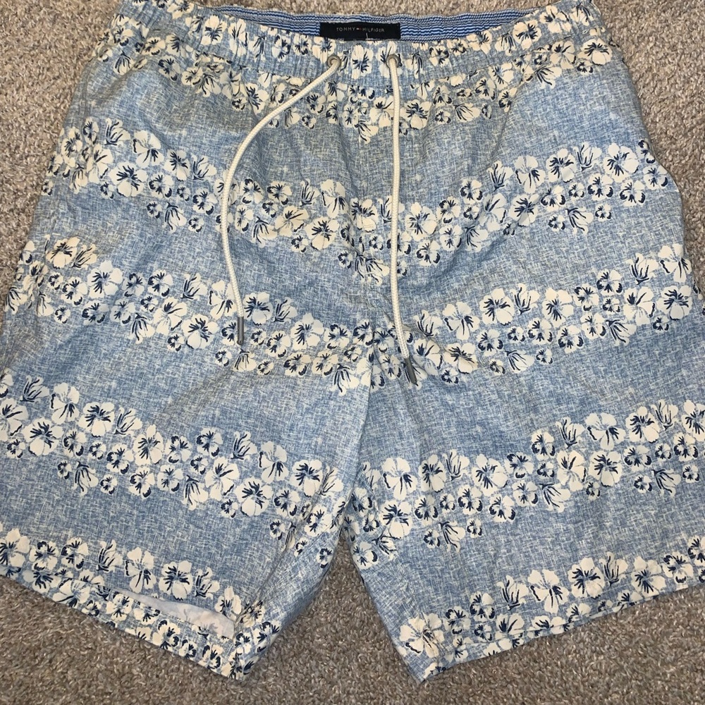 Tommy Hilfiger Blue & White Tropical Swimtrunks size M - Picture 6 of 10
